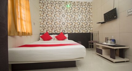 Capital O Priyanshu Room Type - Classic