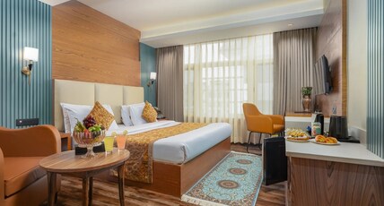 Hotel Sideeq Palace Near Dal Lake Room Type - Premium Room AC