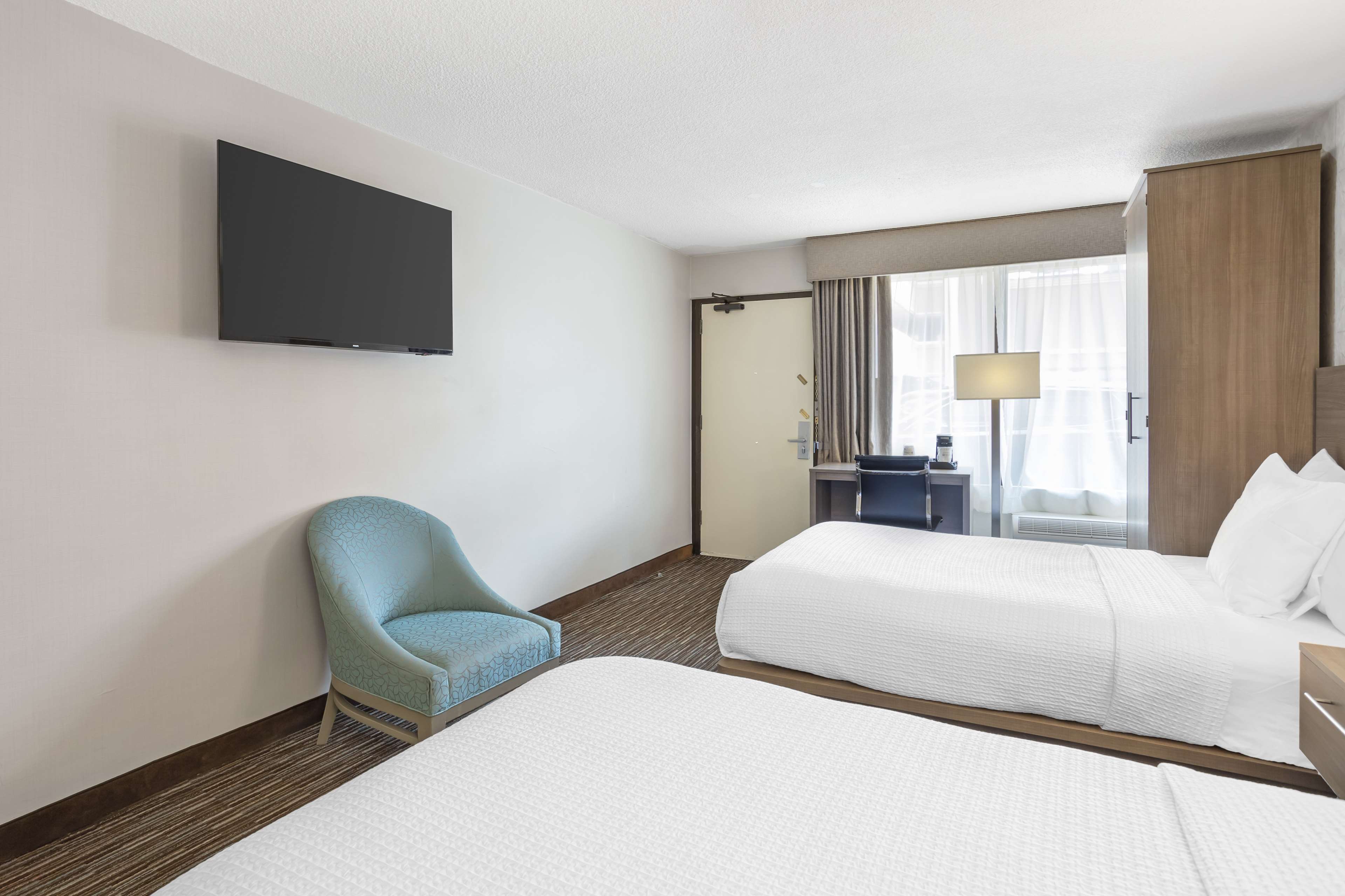 Best Western Mill River Manor - Tap to explore photos