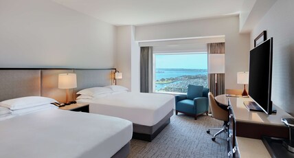 Hilton San Diego Bayfront Room Type - SKYLINE BAY CITY VIEW 2 QN