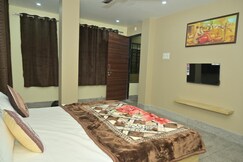 Hotel Rajwada Inn