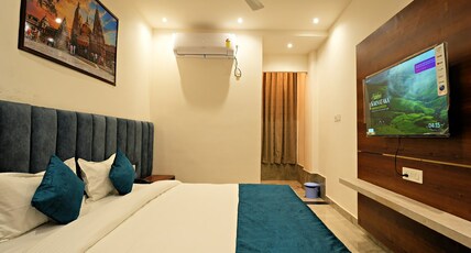 MANGLIKA INN Room Type - Deluxe Room