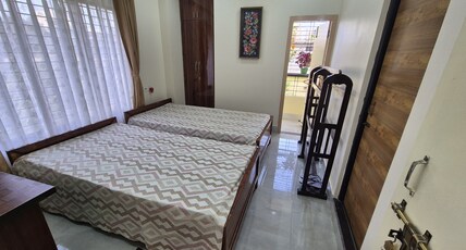 MADHUBAN HOME STAY | 5Min from Airport Room Type - Double Bed AC room with Balcony F1-2