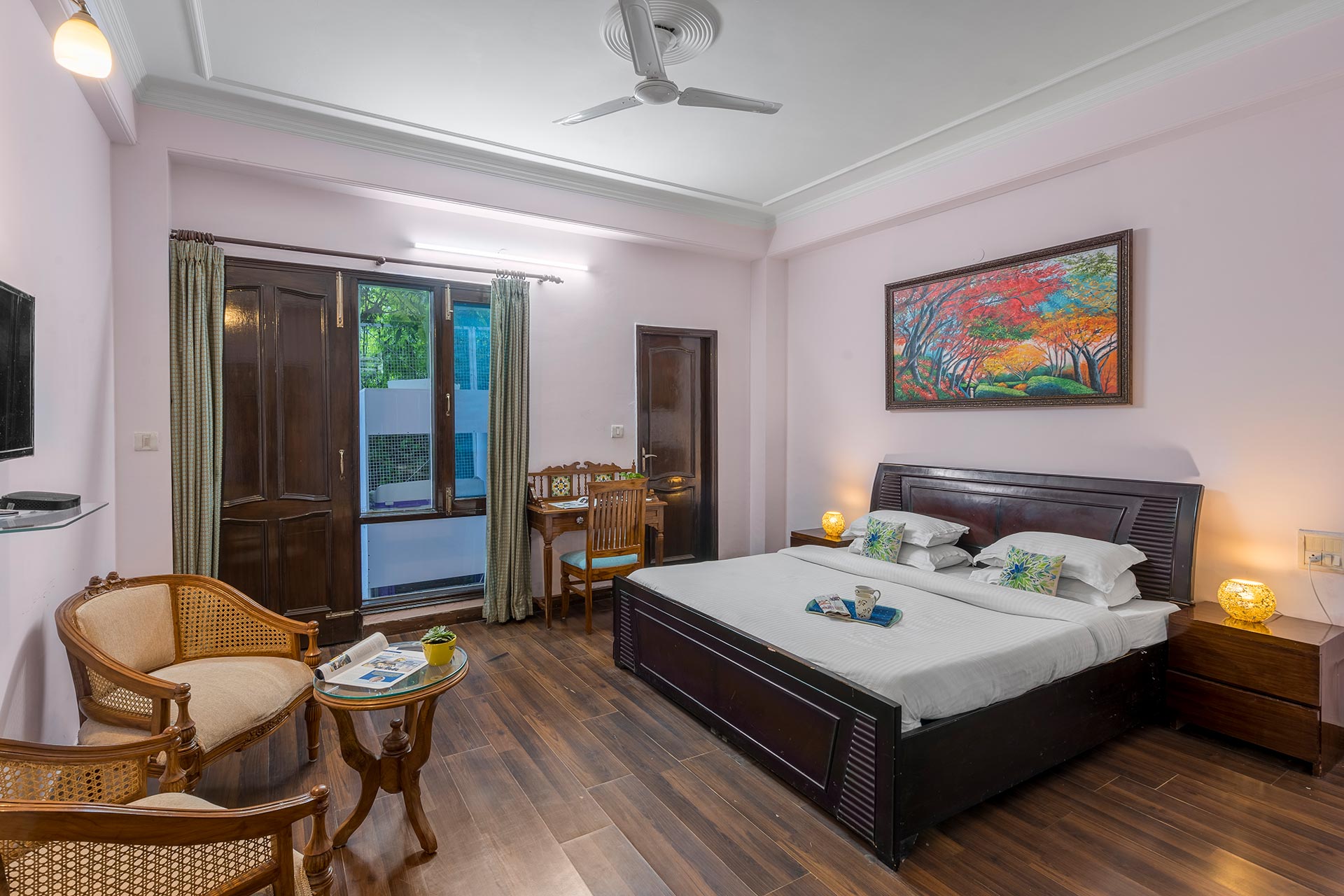 StayVista at 2 Rooms @ Shimla Manor - Tap to explore photos