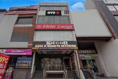 Flagship OYO hotel Formerly Lavish