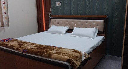 Ramashray paying guest house Room Type - Bedroom 1