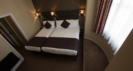 Brunel Hotel Paddington Room Type - Triple Room
