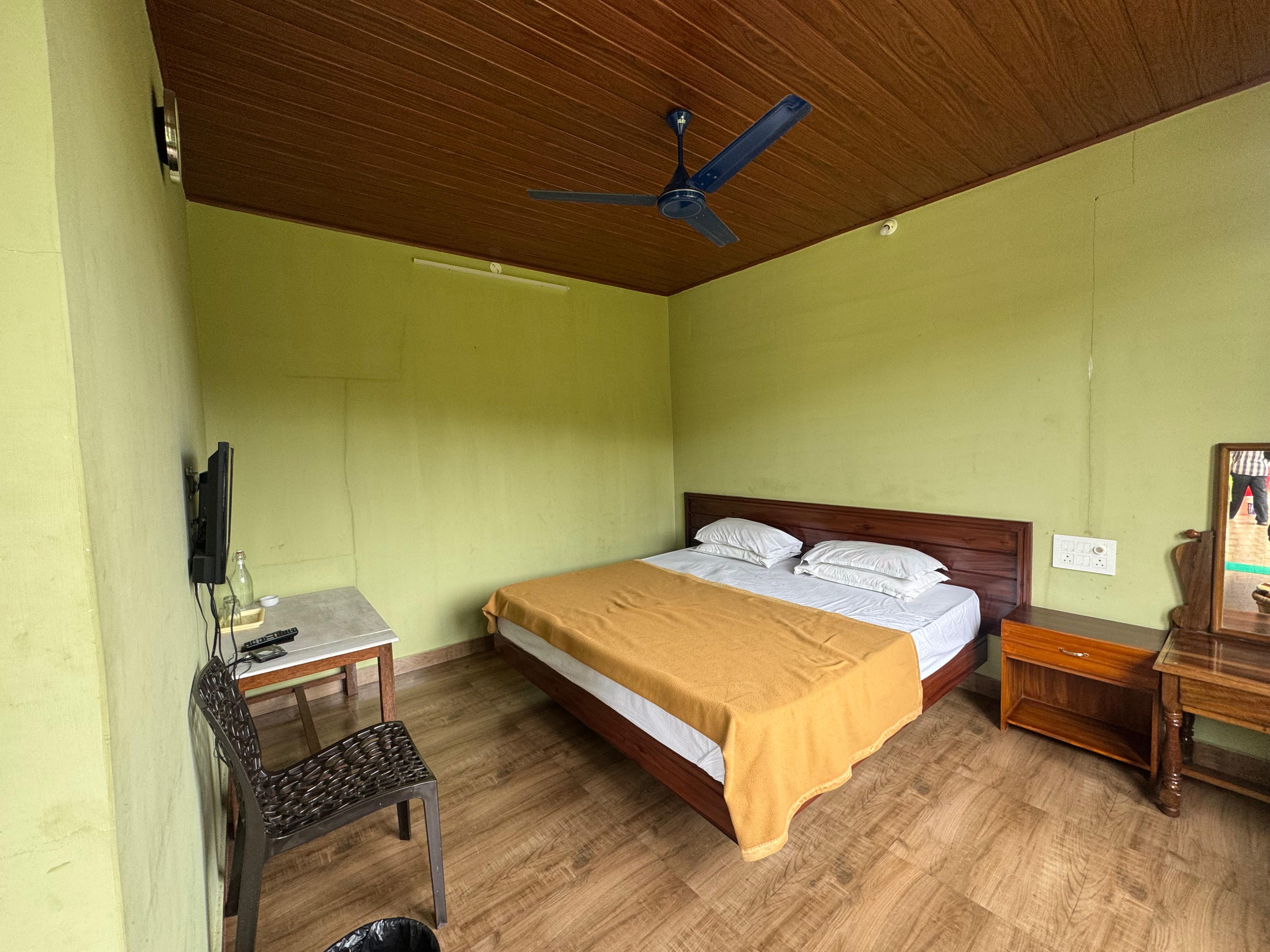 Alwyn home stay - Tap to explore photos