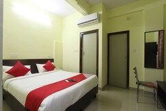 Rooms of Hotel O V R Residency Near Sri Amruth Chithra Mandira