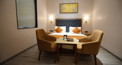 MAYUR SIMRAN Room Type - Superior Room