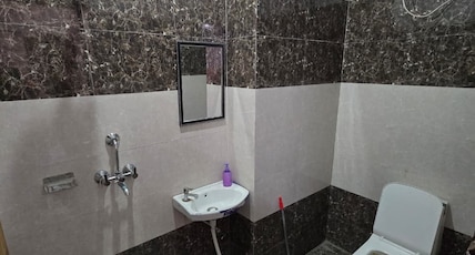 Premium Haven Airport Road Luxury Stay Rooms Room Type - 6 bedroom property