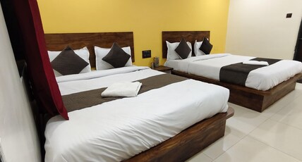 Hotel Sai Niwas Room Type - Super Deluxe Four Bed Room