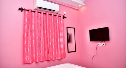 INDRAYANI GUEST HOUSE Room Type - Deluxe