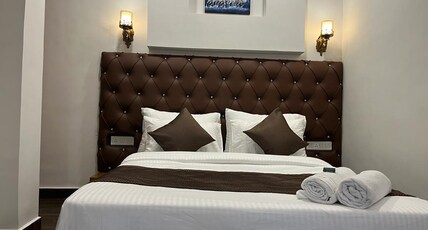 C.P. COTTAGE Room Type - Premium Suite Room