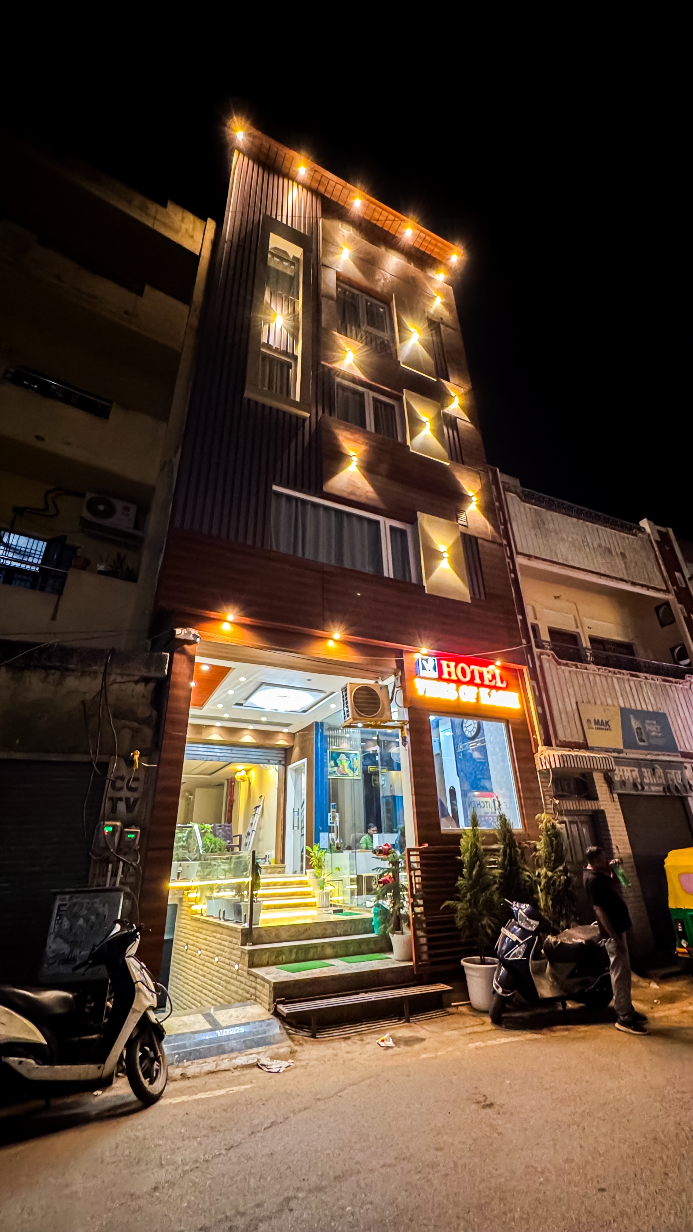Hotel Vibes of Kashi - Tap to explore photos