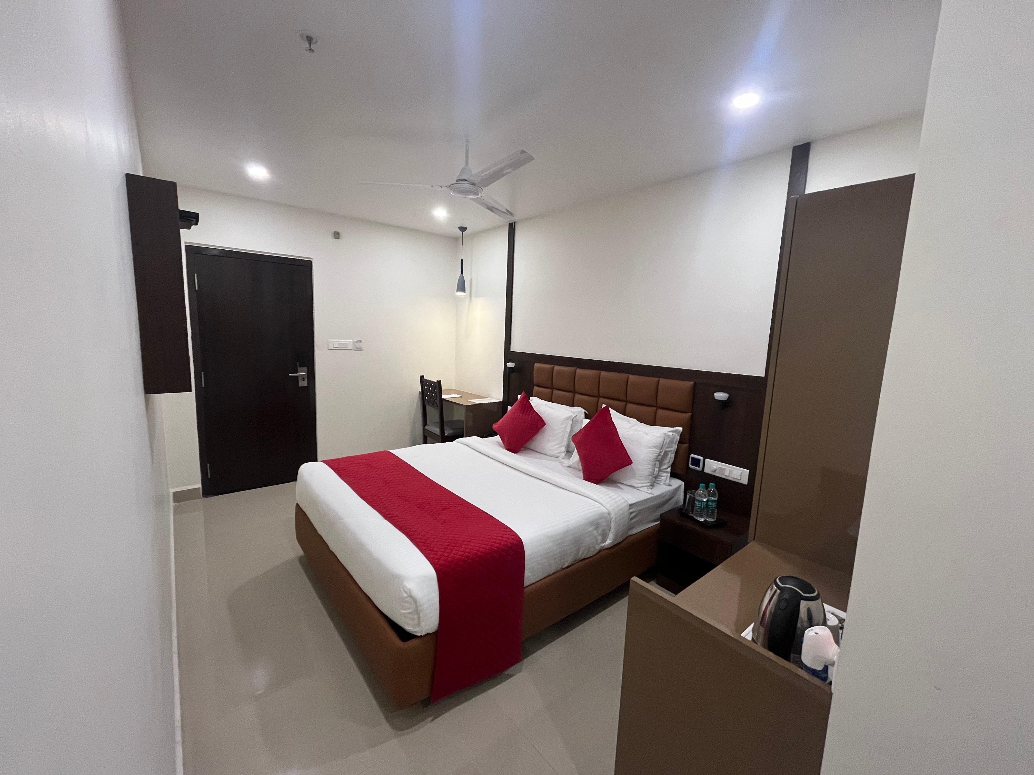 Hotel Landridge Hitech City - Tap to explore photos