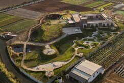 Daisy Villa by Ebonystays