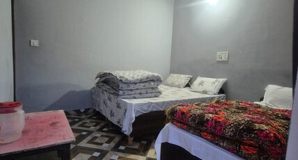 Devom Guest House Room Type - Family Room