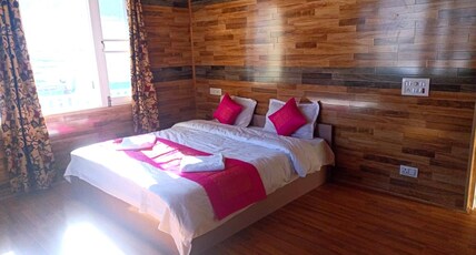 Pine Tree Resort Gurez Room Type - Super Deluxe Room - Valley View
