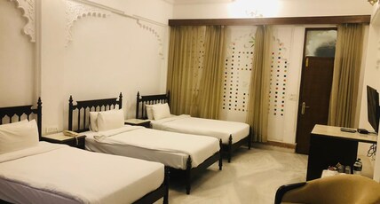 RAJ KUBER Room Type - Family Room
