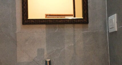 Hotel Prabha Inn Room Type - Super Deluxe Room