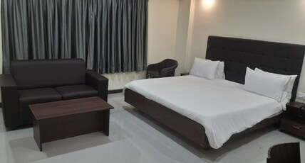 BOOMS RESIDENCY Room Type - SUITE ROOM