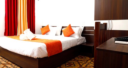 PUTHENS CLIFTON INN Room Type - DELUXE ROOM AC