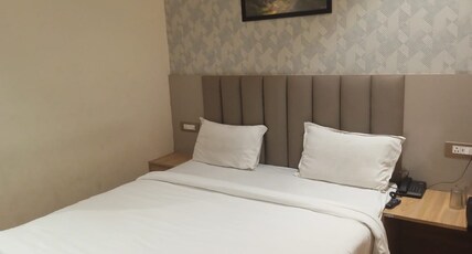 Sharma Regency Room Type - Standard Room, Couple Friendly, Free Wifi