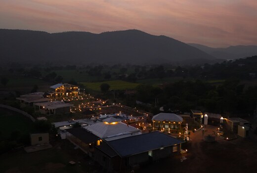 THE GRAND SARISKA BAAGH