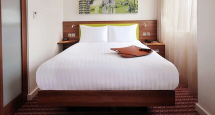 Hampton By Hilton Sheffield Room Type - QUEEN PREMIUM ROOM