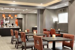 Hampton Inn by Hilton North Olmsted Cleveland Airport