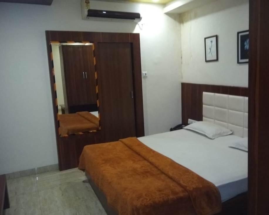 Hotel Jindal - Tap to explore photos