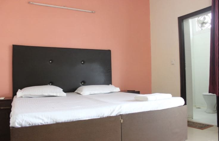 Hotel Sunil - Tap to explore photos