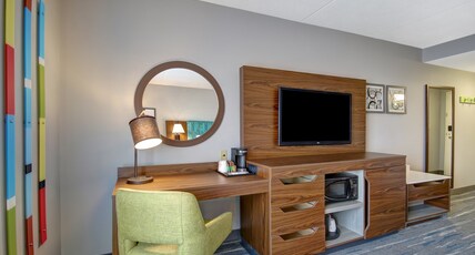 Hampton Inn & Suites by Hilton - Guelph Room Type - 2 QNS ACCESSIBLE NONSMOK
