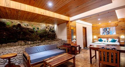 Delo Retreat Room Type - Family Room