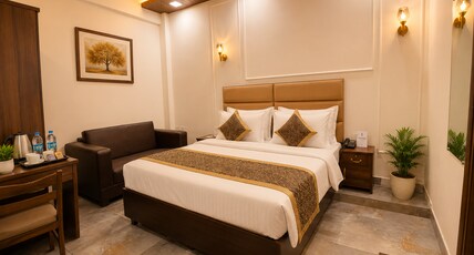 Hotel Kasa Stays Near DTU Rohini Room Type - Deluxe Room