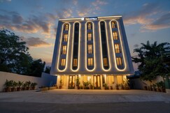 FabHotel Shiv Mahima