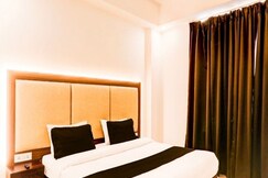 Address of Hotel O BHU Road Formerly Yug Residency