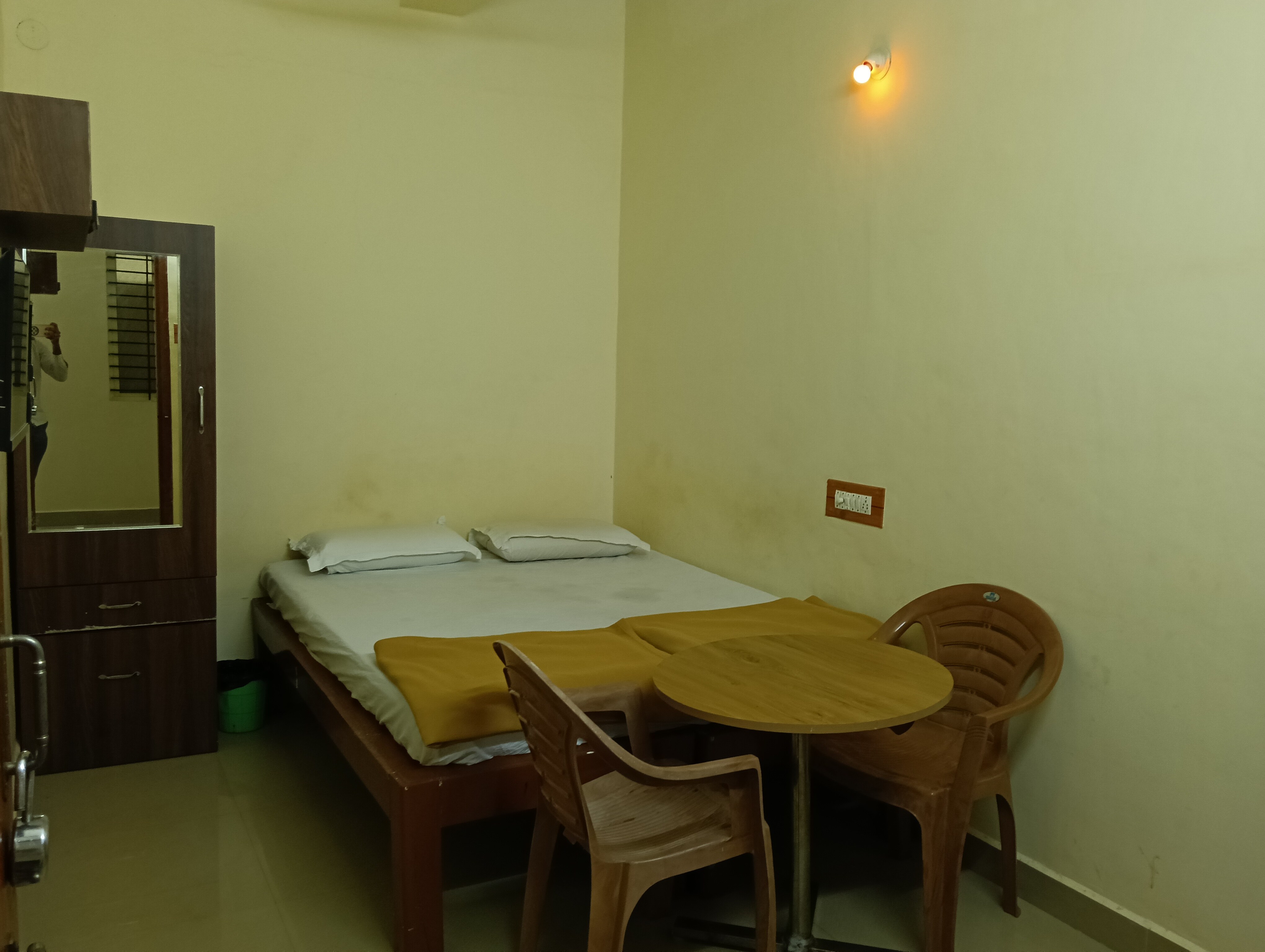 Hotel Sri Shakti Priya - Tap to explore photos