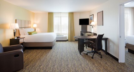 Candlewood Suites BEMIDJI, an IHG hotel Room Type - 2 Queen 2 Bedroom Suite