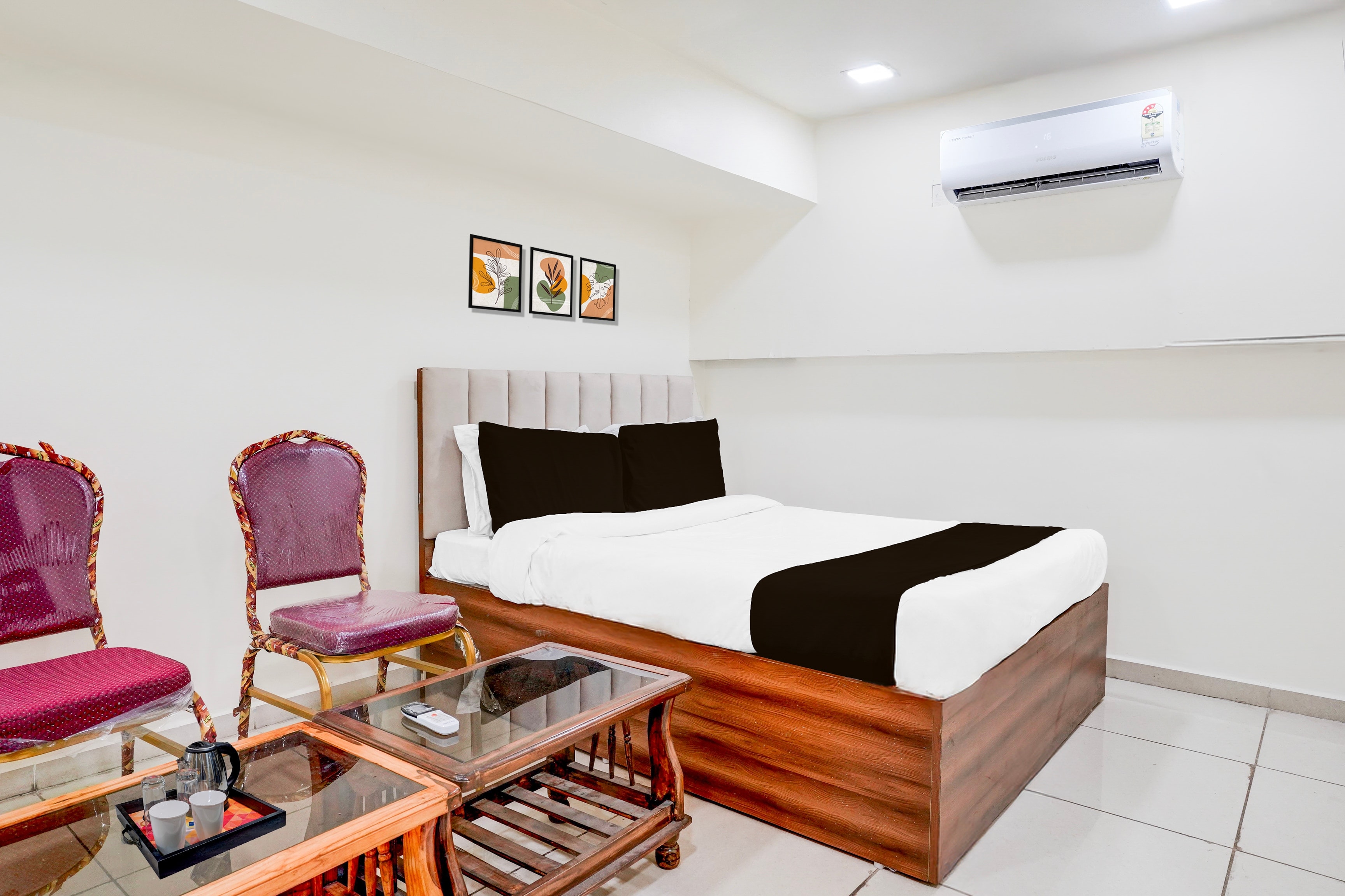 Hotel O Devanshi Nx - Tap to explore photos