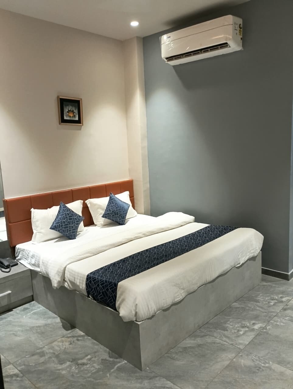 Ananta Hotel - Tap to explore photos