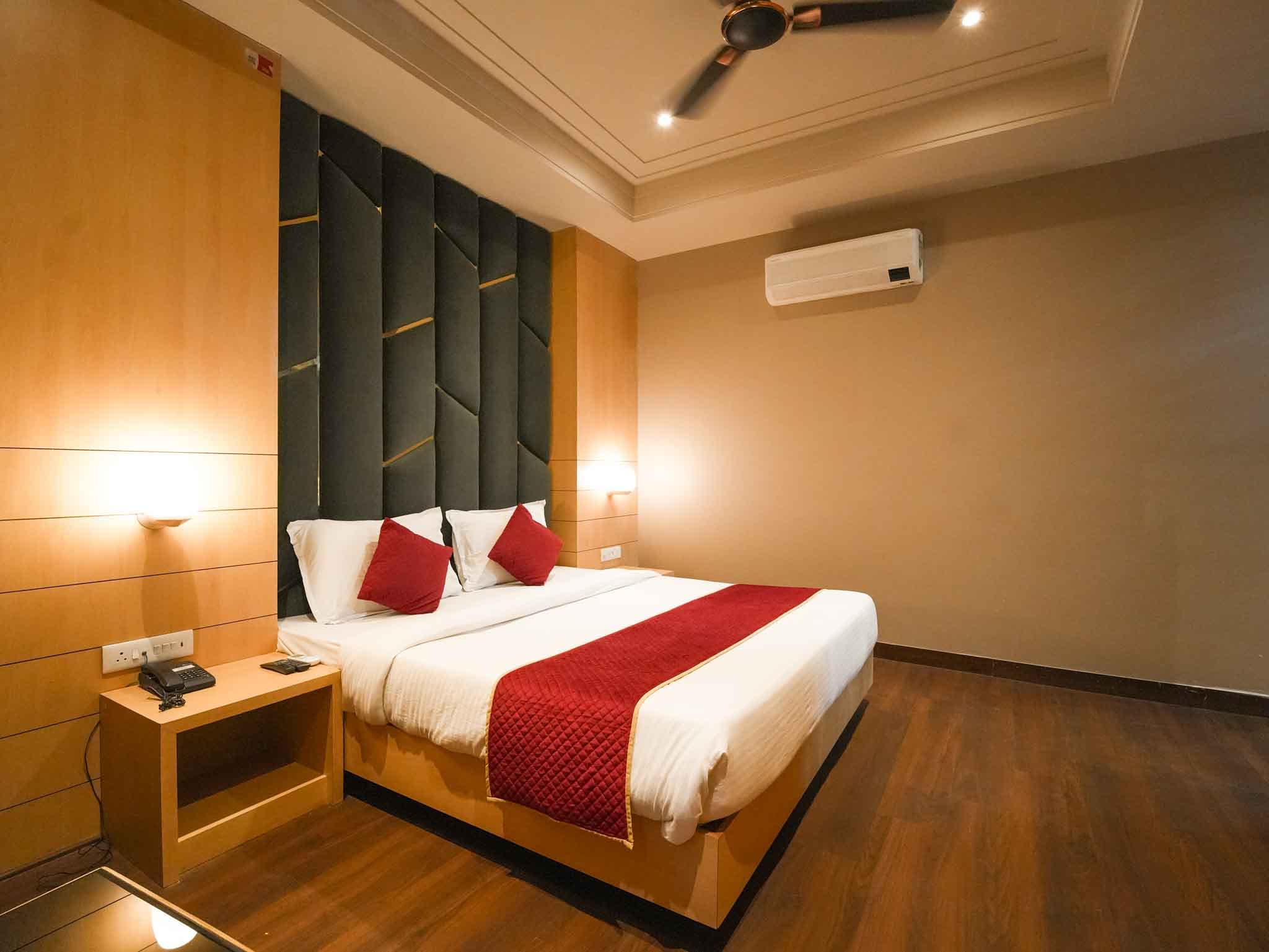 Hotel Lemonade Alwar - Tap to explore photos