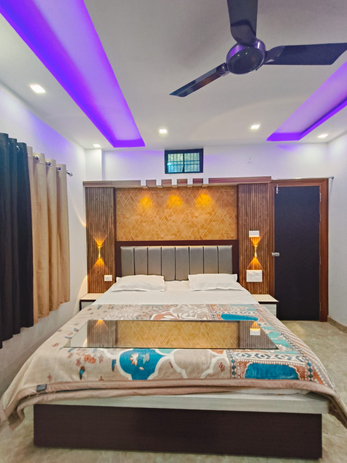 Raj villa - Tap to explore photos