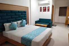 HOTEL GREEN PARK ANAND