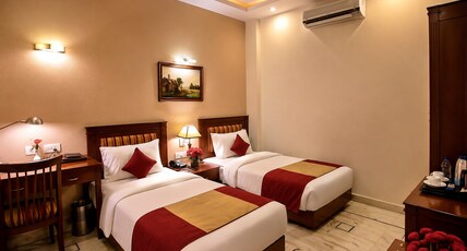 Florence Inn - Karol Bagh Metro Room Type - Deluxe Room Florence Inn - Karol Bagh Metro Room Type - Deluxe Room