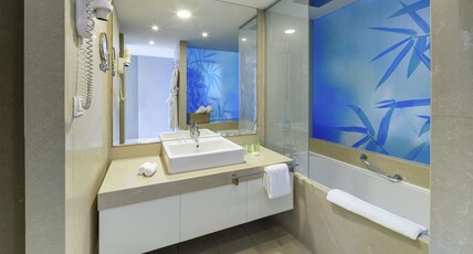 Rixos Libertas Dubrovnik Room Type - Classic Room, City View with Twin Beds