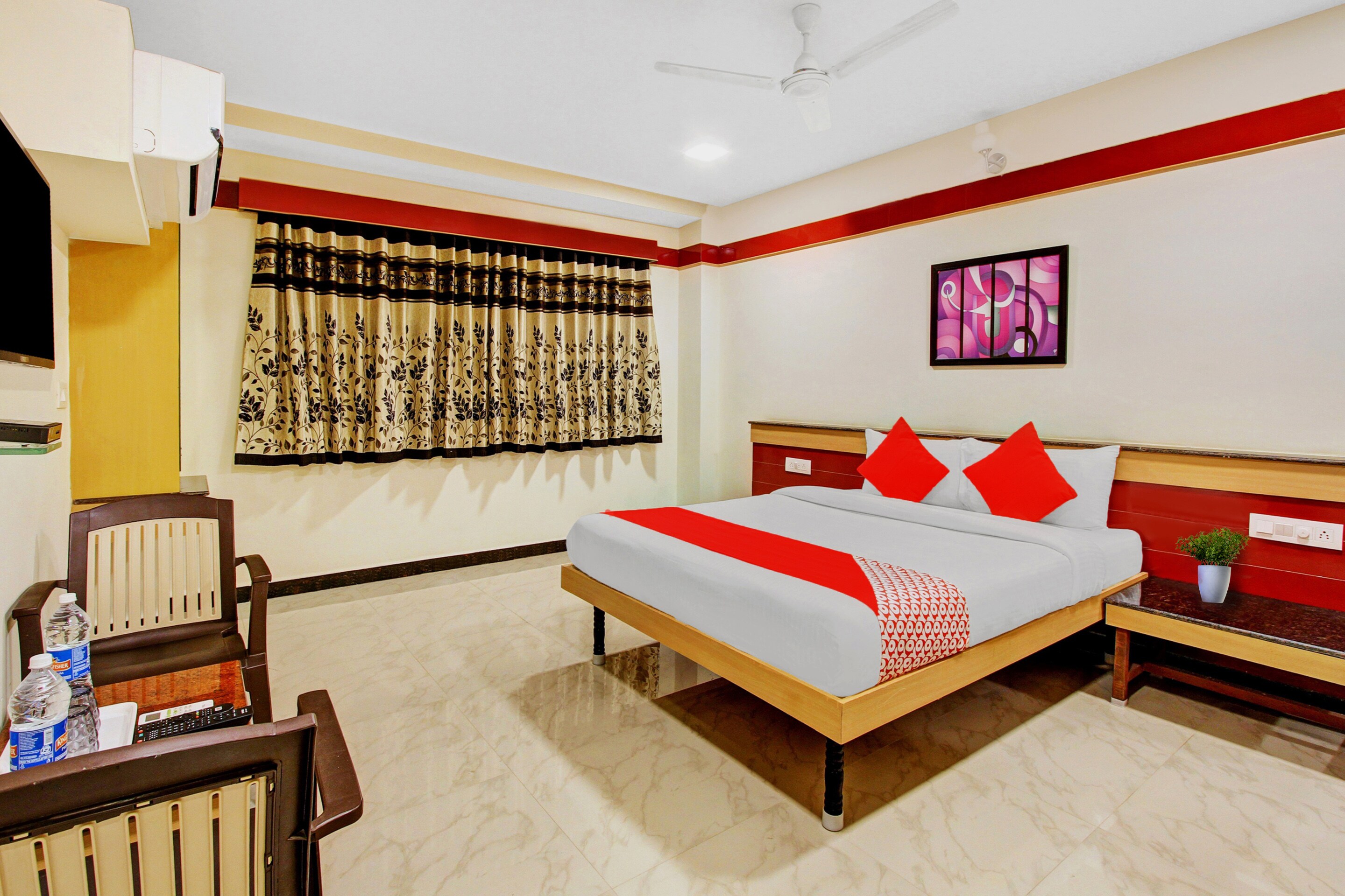 Hotel O Sri Sai Guru Comforts - Tap to explore photos