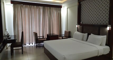 Gokulam Park Room Type - Premium Room with Balcony