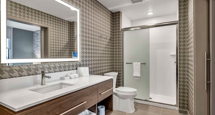 Home2 Suites by Hilton Raleigh State Arena Room Type - 1KING HEARING ACCESS SUITE